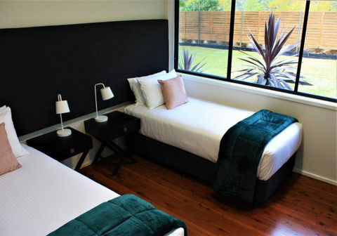 Wine Country Villas - Accommodation Gladstone 5