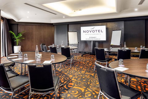 Novotel Sydney Darling Harbour - Accommodation Gladstone 18