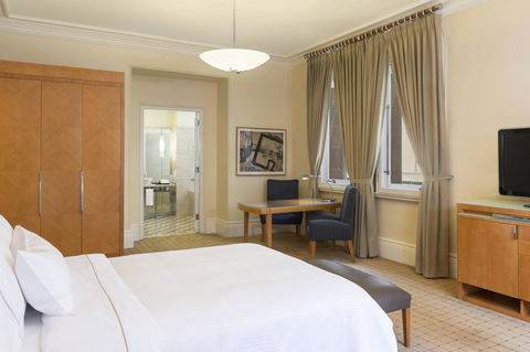 The Fullerton Hotel Sydney - Accommodation Gladstone 44