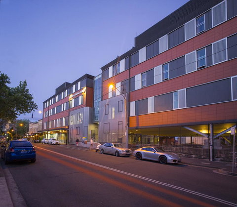 YHA Sydney Harbour - Accommodation Gladstone 8