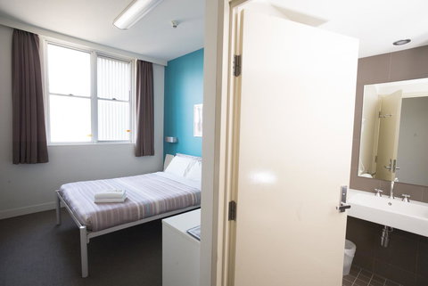 YHA Sydney Harbour - Accommodation Gladstone 5