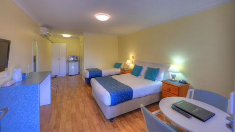 Pelican Motor Inn - Accommodation Gladstone 5