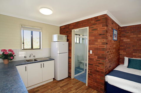 Pelican Motor Inn - Accommodation Gladstone 36