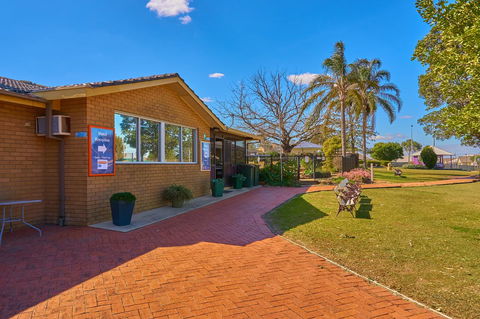 Hunter Oasis - Accommodation Gladstone 35
