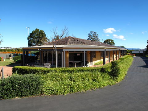 Hunter Oasis - Accommodation Gladstone 13