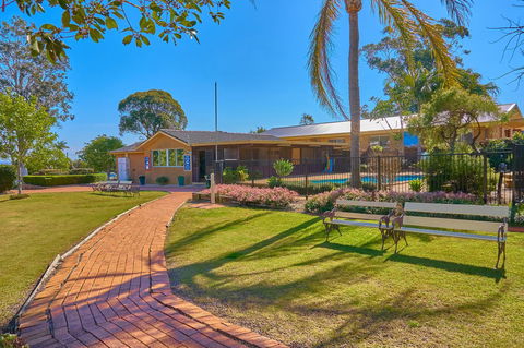 Hunter Oasis - Accommodation Gladstone 38