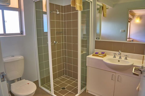 Hunter Oasis - Accommodation Gladstone 16