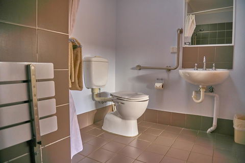 Hunter Oasis - Accommodation Gladstone 30
