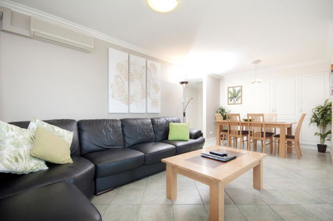 Sails Apartments - Accommodation Gladstone 19