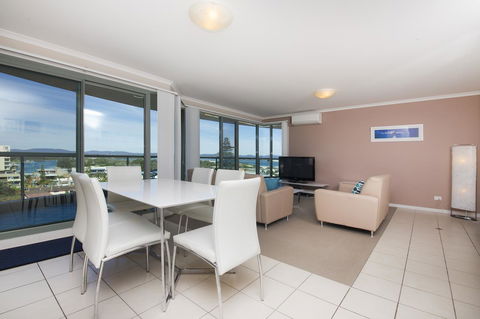 Sails Apartments - Accommodation Gladstone 4