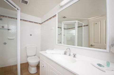 Sails Apartments - Accommodation Gladstone 13