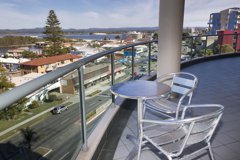 Sails Apartments - Accommodation Gladstone 9