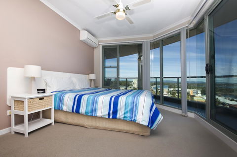 Sails Apartments - Accommodation Gladstone 8