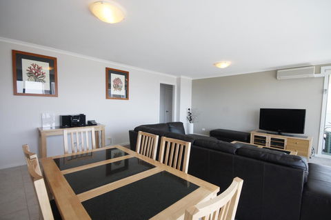 Sails Apartments - Accommodation Gladstone 21