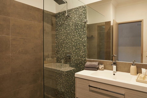 Byron Quarter Apartments - Accommodation Gladstone 9