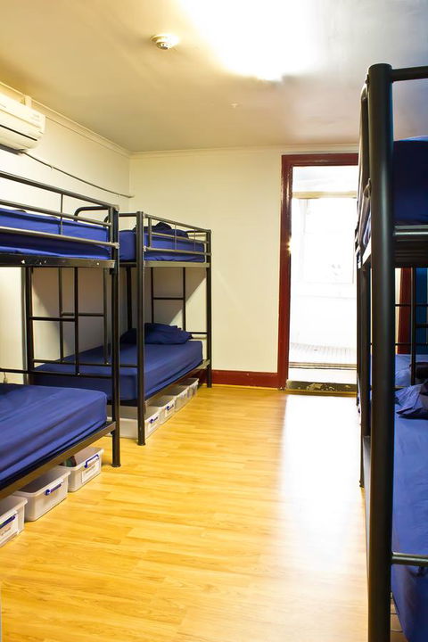 Mad Monkey Kings Cross - Accommodation Gladstone 22