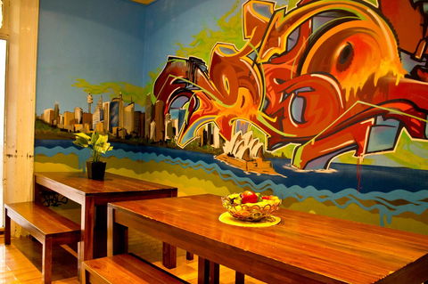 Mad Monkey Kings Cross - Accommodation Gladstone 0