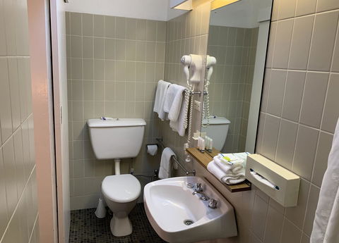 Econo Lodge Gateway Tamworth - Accommodation Gladstone 8