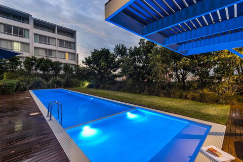 Oaks Nelson Bay Lure Suites - Accommodation Gladstone 11