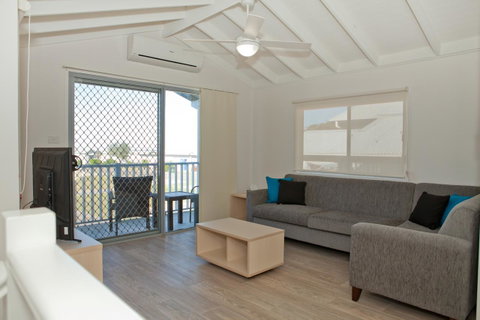 Blue Lagoon Beach Resort - Accommodation Gladstone 25