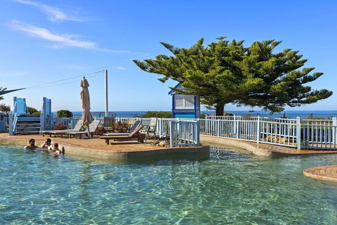 Blue Lagoon Beach Resort - Accommodation Gladstone 4