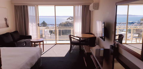 Marina Resort - Accommodation Gladstone 35