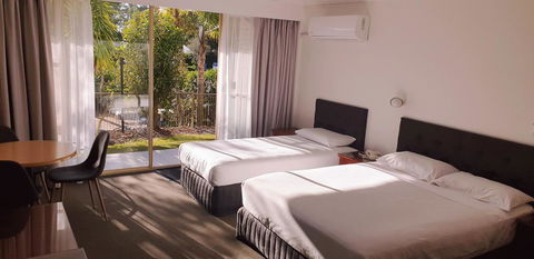 Marina Resort - Accommodation Gladstone 41