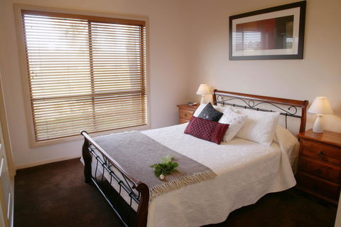Nightingale Villas - Accommodation Gladstone 3