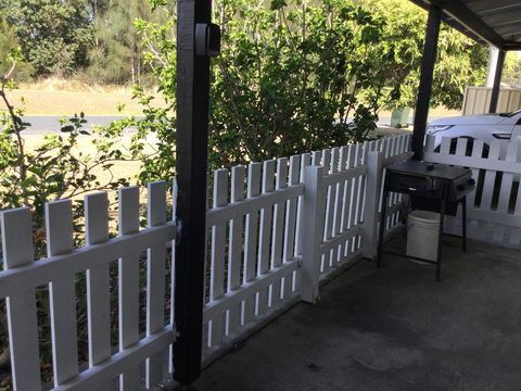 Hat Head Beach Cottage 1 - Accommodation Gladstone 8