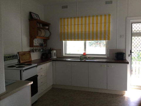 Hat Head Beach Cottage 1 - Accommodation Gladstone 14