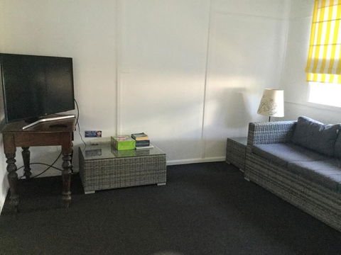 Hat Head Beach Cottage 1 - Accommodation Gladstone 17