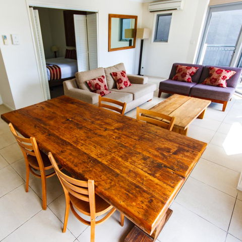 Byron Bay Hotel And Apartments - Accommodation Gladstone 9