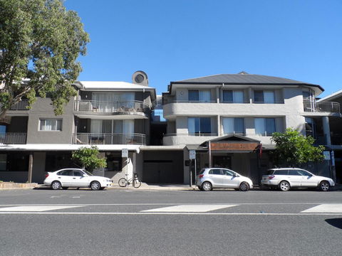 Byron Bay Hotel And Apartments - Accommodation Gladstone 28