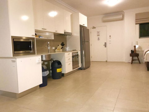Byron Bay Hotel And Apartments - Accommodation Gladstone 19