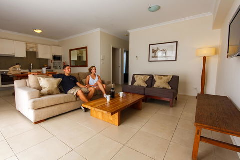 Byron Bay Hotel And Apartments - Accommodation Gladstone 1