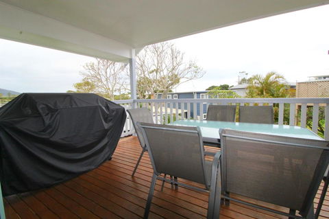 Anglesea, 17 Hodgson Street - Accommodation Gladstone 6