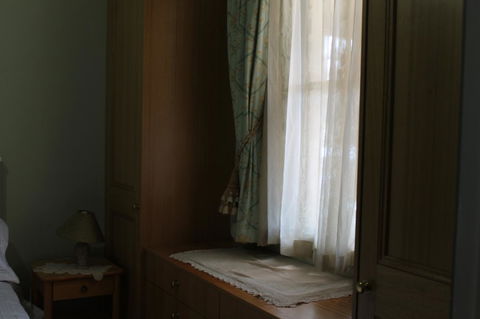 Boot Makers Cottage - Accommodation Gladstone 12