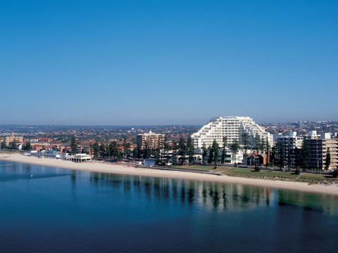 Novotel Sydney Brighton Beach - Accommodation Gladstone 1