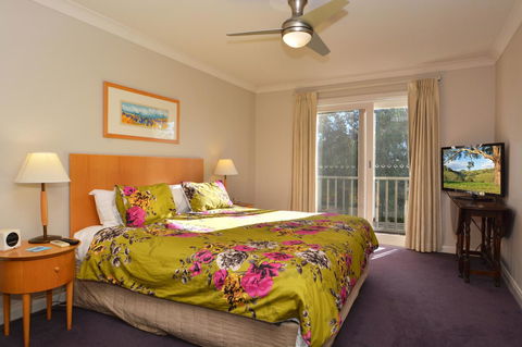 Villa 3br Chianti Villa Located Within Cypress Lakes Resort - Accommodation Gladstone 8