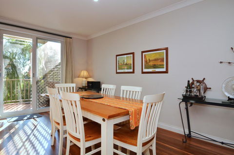 Villa 3br Chianti Villa Located Within Cypress Lakes Resort - Accommodation Gladstone 3