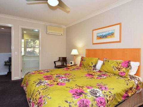 Villa 3br Chianti Villa Located Within Cypress Lakes Resort - Accommodation Gladstone 9