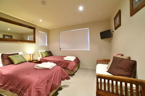 Snowstream 4 - Accommodation Gladstone 3