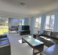 45 Wharf Street - Whole House - Accommodation Gladstone