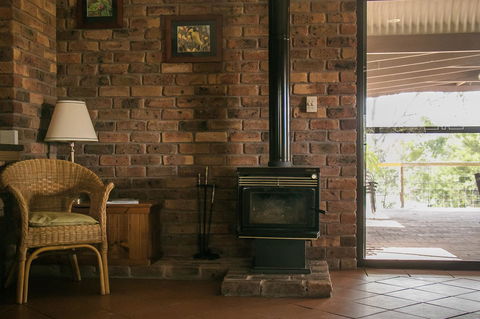 Ironstone Estate Lovedale - Accommodation Gladstone 8