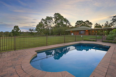 Ironstone Estate Lovedale - Accommodation Gladstone 0