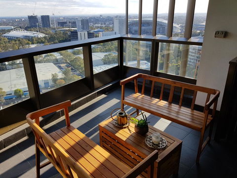 Skygarden Olympic Park View 2 Bedroom Apartment - Accommodation Gladstone 2