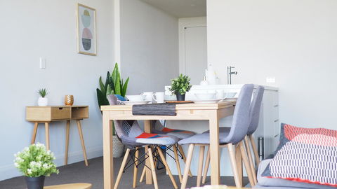 Skygarden Olympic Park View 2 Bedroom Apartment - Accommodation Gladstone 13