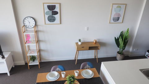 Skygarden Olympic Park View 2 Bedroom Apartment - Accommodation Gladstone 27