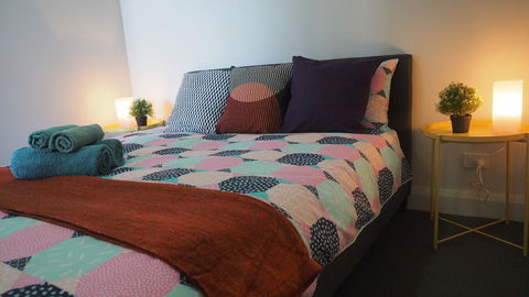 Skygarden Olympic Park View 2 Bedroom Apartment - Accommodation Gladstone 33