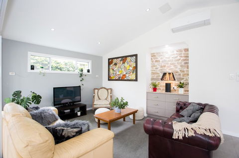 Armidale Cottage - House 2 - Accommodation Gladstone 21